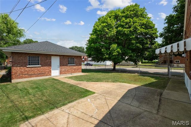 5203 SCHOLLMEYER, St Louis, MO 63109