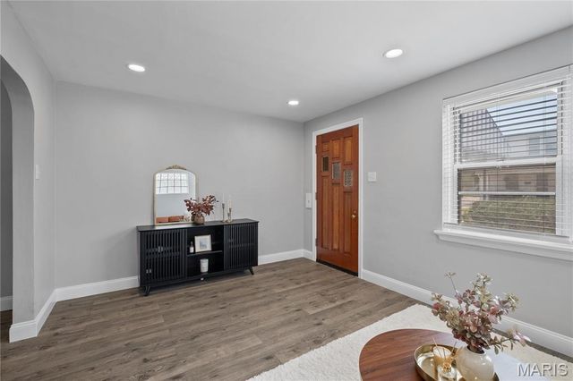 5203 SCHOLLMEYER, St Louis, MO 63109
