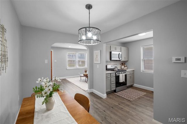5203 SCHOLLMEYER, St Louis, MO 63109