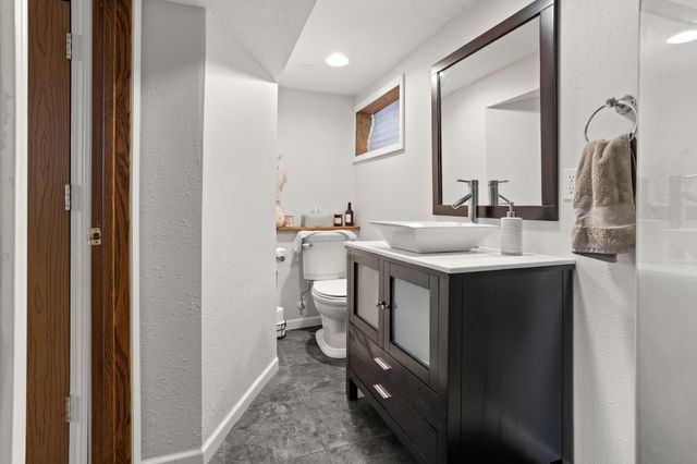 524 Cherry Street, Grand Forks, ND 58201