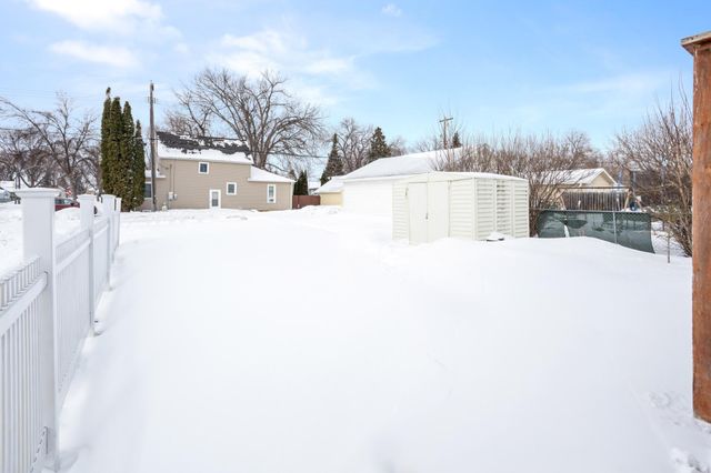 524 Cherry Street, Grand Forks, ND 58201