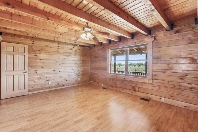 350 Hillview RD, Dale, TX 78616