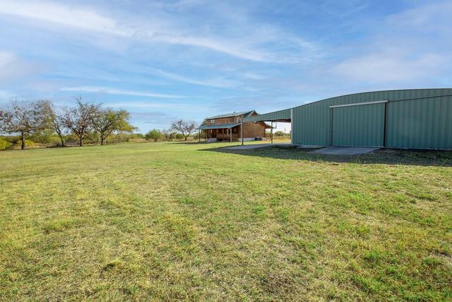 350 Hillview RD, Dale, TX 78616