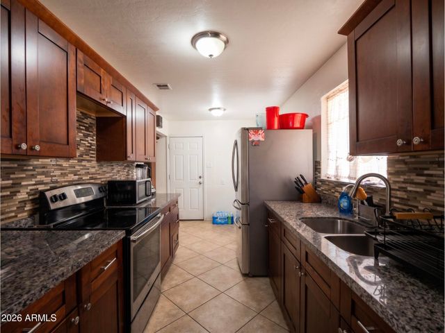3201 N Turney Avenue, Phoenix, AZ 85017