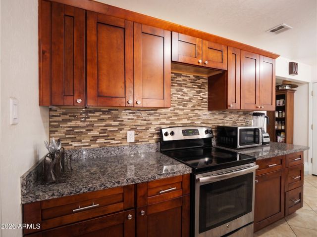 3201 N Turney Avenue, Phoenix, AZ 85017