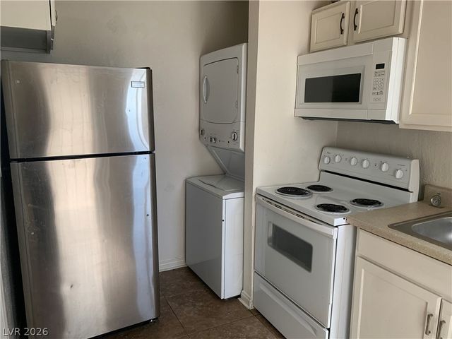 624 North 11th Street, Las Vegas, NV 89101