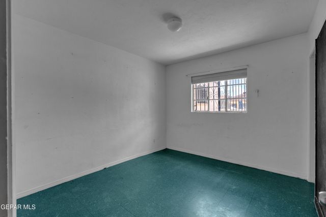 261 S MARYLAND Street, El Paso, TX 79905
