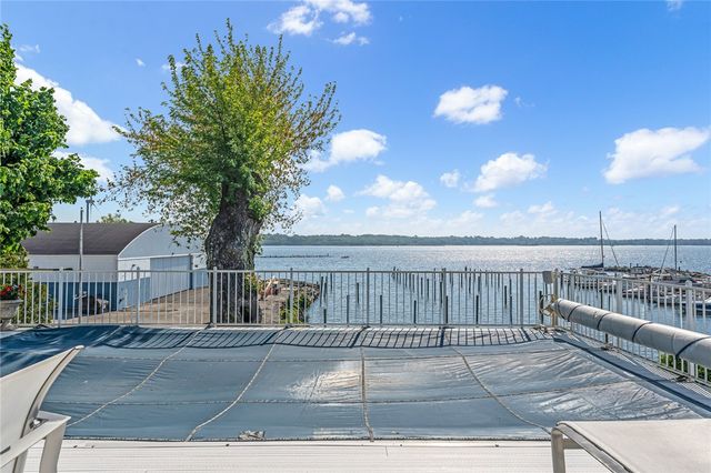 8 Rushton Drive, Cranston, RI 02905