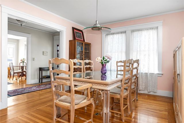 8 Rushton Drive, Cranston, RI 02905