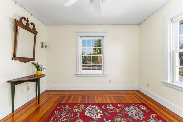 8 Rushton Drive, Cranston, RI 02905