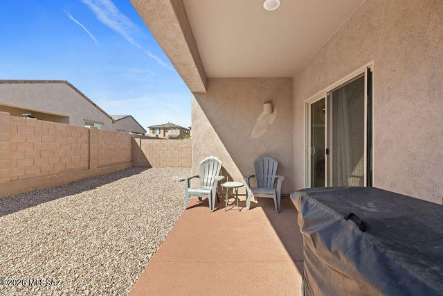 951 W Calle Las Varitas, Sahuarita, AZ 85629