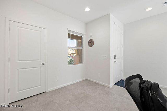 951 W Calle Las Varitas, Sahuarita, AZ 85629