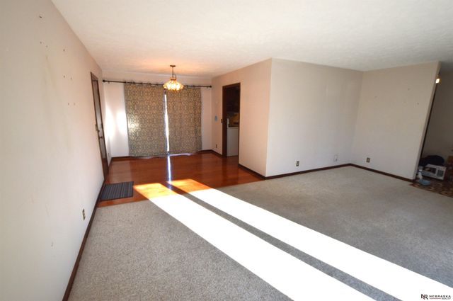 3748 N 44th Street, Lincoln, NE 68504