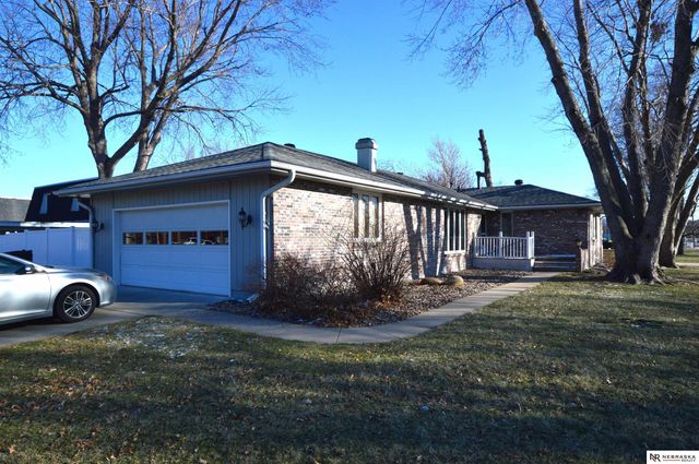 3748 N 44th Street, Lincoln, NE 68504