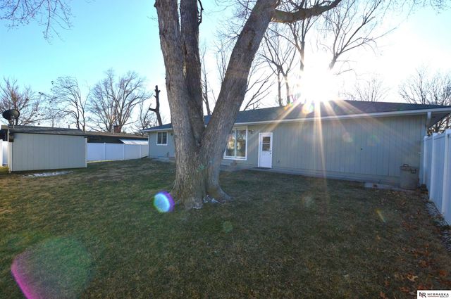 3748 N 44th Street, Lincoln, NE 68504