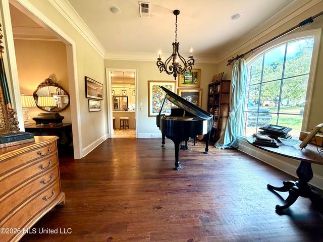 809 Beaumont Drive, Madison, MS 39110
