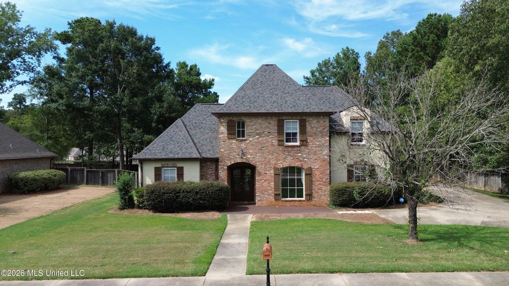 809 Beaumont Drive, Madison, MS 39110
