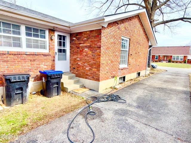 5412 Dannyboy Ln, Louisville, KY 40214