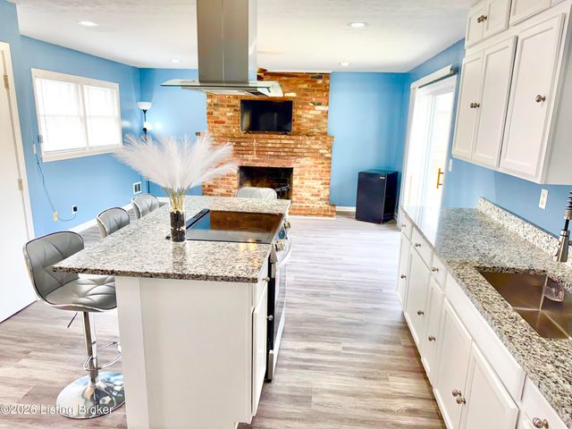 5412 Dannyboy Ln, Louisville, KY 40214