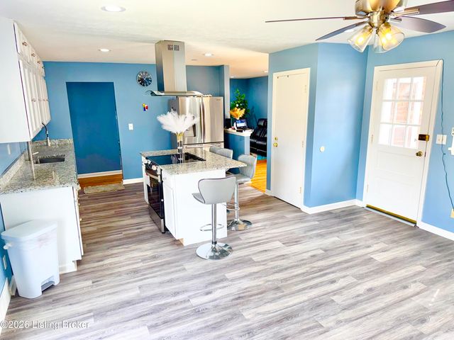 5412 Dannyboy Ln, Louisville, KY 40214