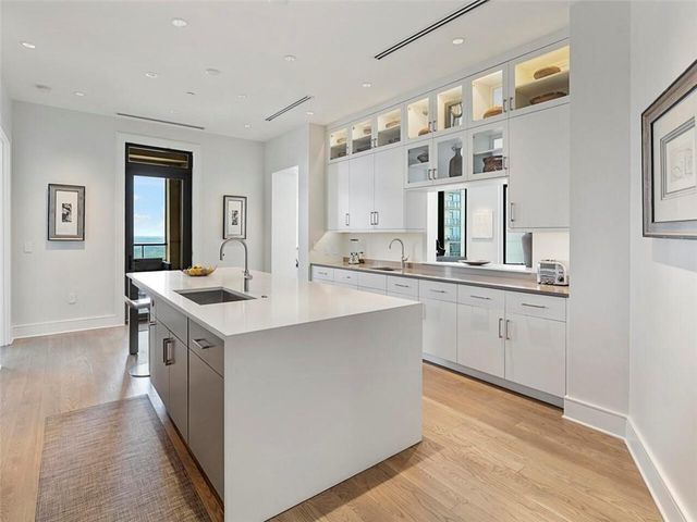 3376 Peachtree Road NE 44B, Atlanta, GA 30326