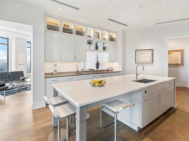 3376 Peachtree Road NE 44B, Atlanta, GA 30326