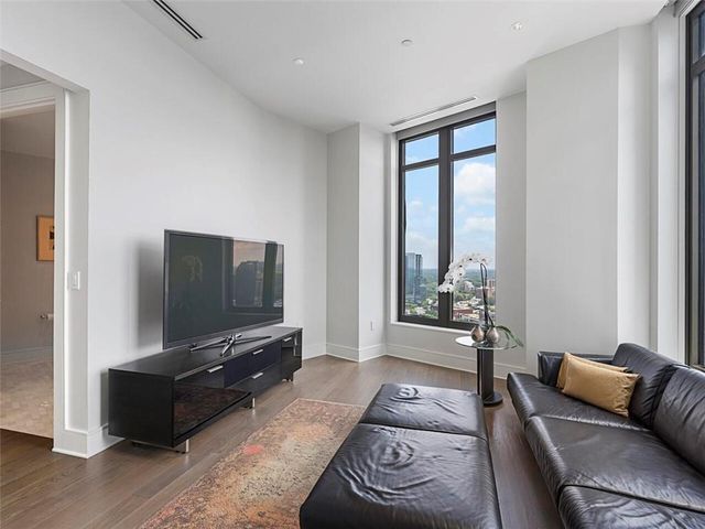 3376 Peachtree Road NE 44B, Atlanta, GA 30326