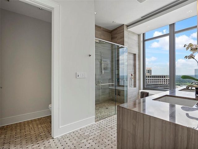 3376 Peachtree Road NE 44B, Atlanta, GA 30326