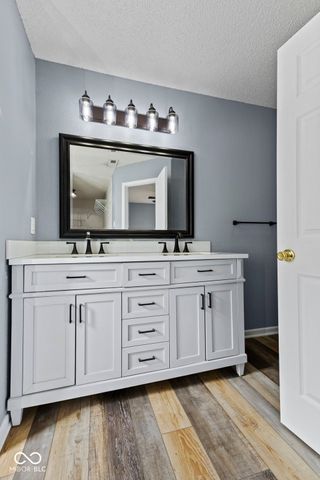 779 Harvest Meadow Way, New Whiteland, IN 46184