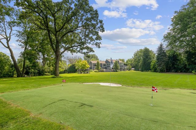 620 W Old Elm Road, Lake Forest, IL 60045