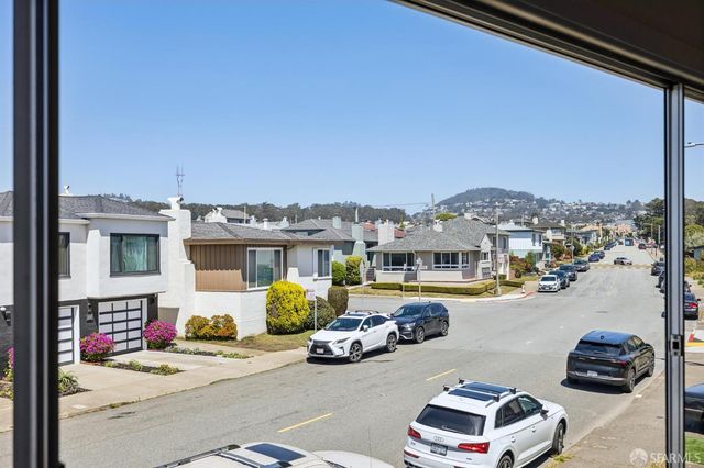 1525 Eucalyptus Drive, San Francisco, CA 94132