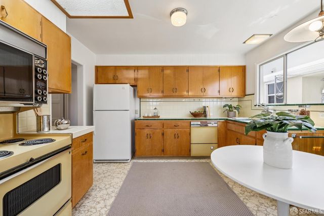1525 Eucalyptus Drive, San Francisco, CA 94132