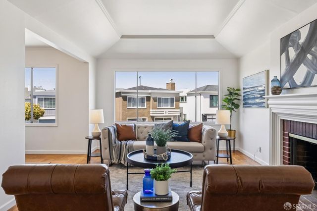 1525 Eucalyptus Drive, San Francisco, CA 94132