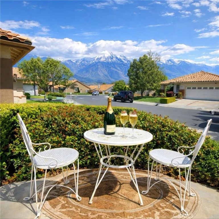 1725 Fairway Oaks, Banning, CA 92220