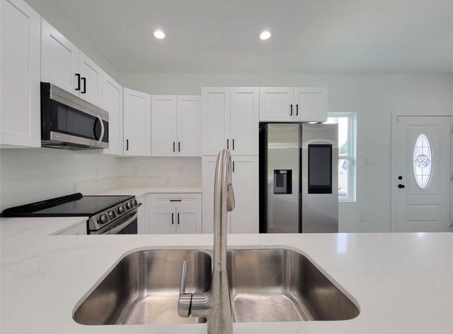 7813 Hirsch Road B, Houston, TX 77016