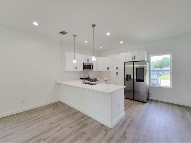 7813 Hirsch Road B, Houston, TX 77016