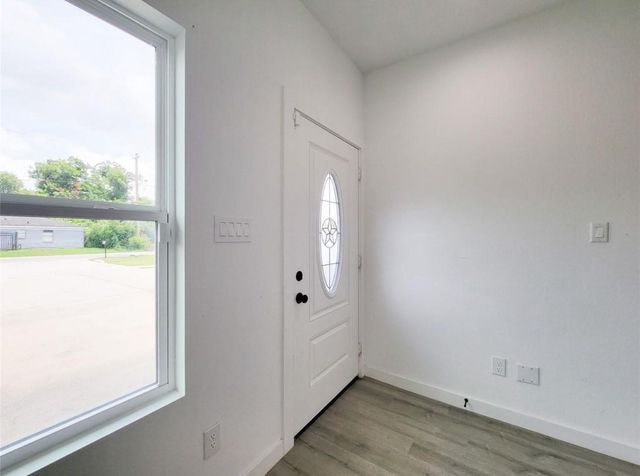 7813 Hirsch Road B, Houston, TX 77016