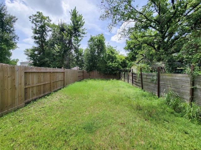 7813 Hirsch Road B, Houston, TX 77016