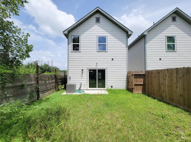 7813 Hirsch Road B, Houston, TX 77016