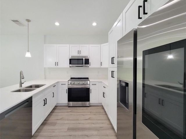 7813 Hirsch Road B, Houston, TX 77016