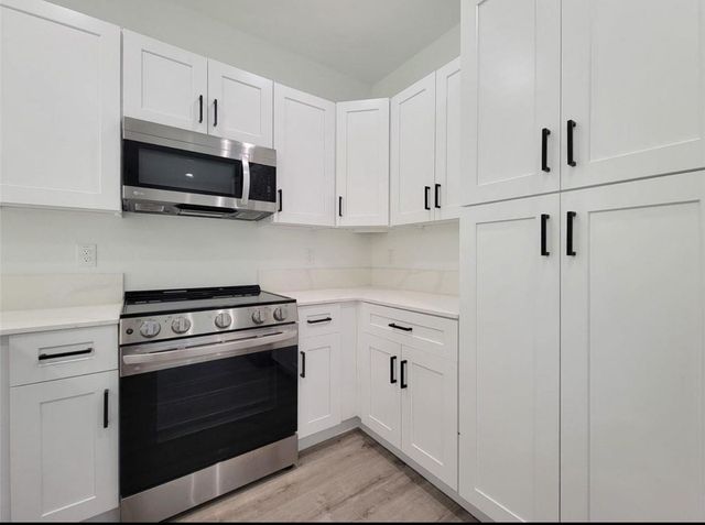 7813 Hirsch Road B, Houston, TX 77016