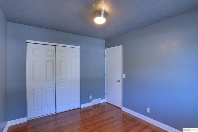 5911 S 137 Street, Omaha, NE 68137