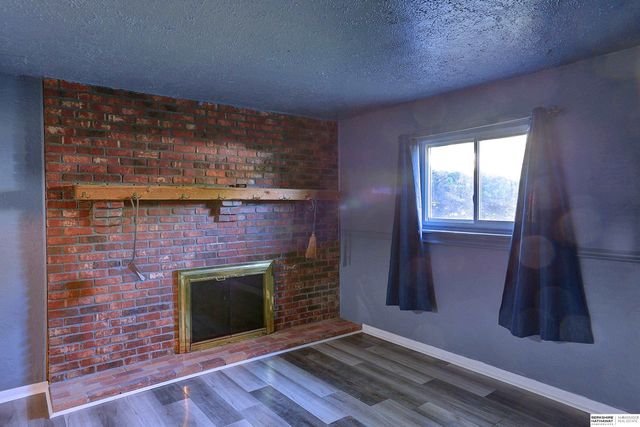 5911 S 137 Street, Omaha, NE 68137