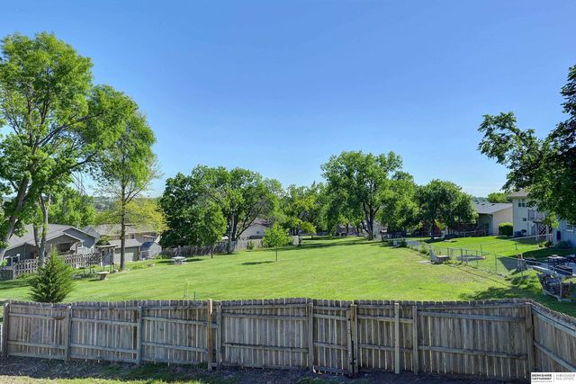 5911 S 137 Street, Omaha, NE 68137