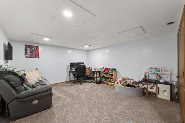 11601 Eldorado Street NW, Coon Rapids, MN 55433