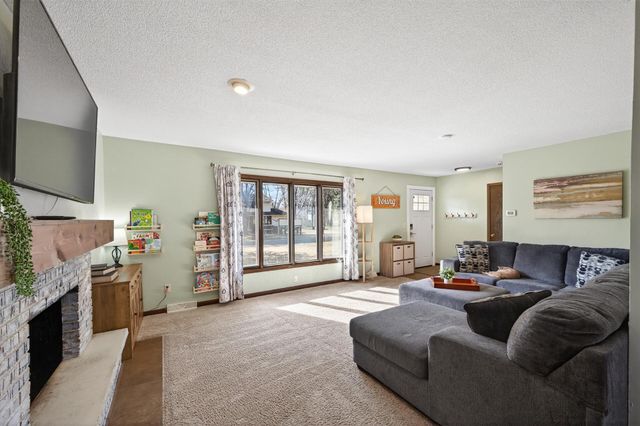 11601 Eldorado Street NW, Coon Rapids, MN 55433