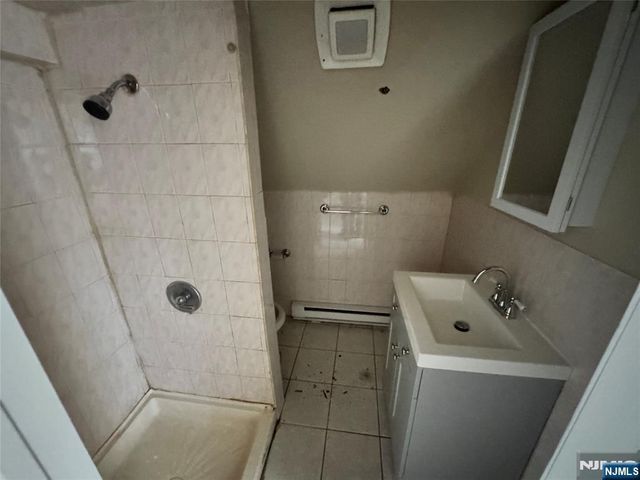 88-90 6th Street, Paterson, NJ 07522