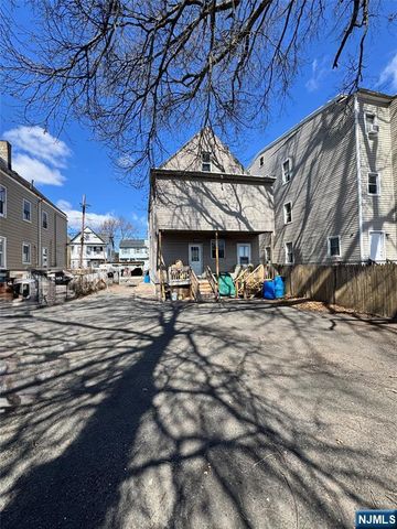 88-90 6th Street, Paterson, NJ 07522