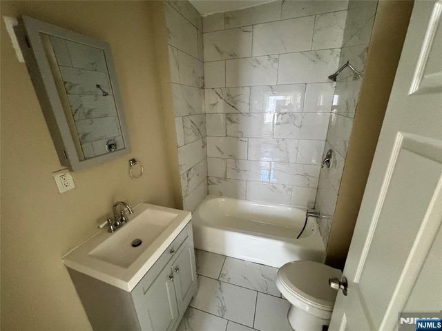 88-90 6th Street, Paterson, NJ 07522