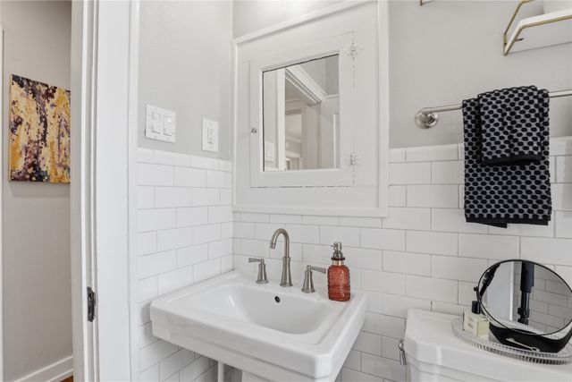 4121 Pershing Avenue, Fort Worth, TX 76107